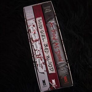 Barnes & Noble Mystery Thriller Book Set - Red, Black, White